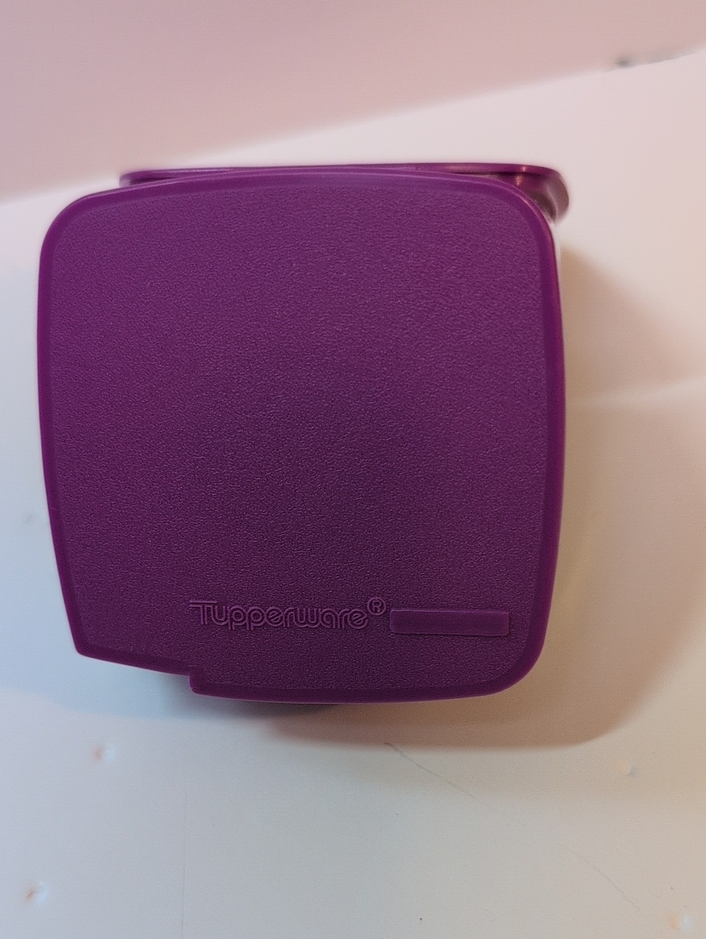 Tupperware®️ Freezer Labels & Dispenser - Picture 3 of 5